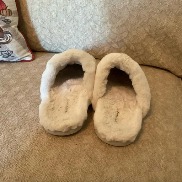 Vionic Cozy Cream Slippers with Faux Fur Lining size 9 - Picture 5 of 8